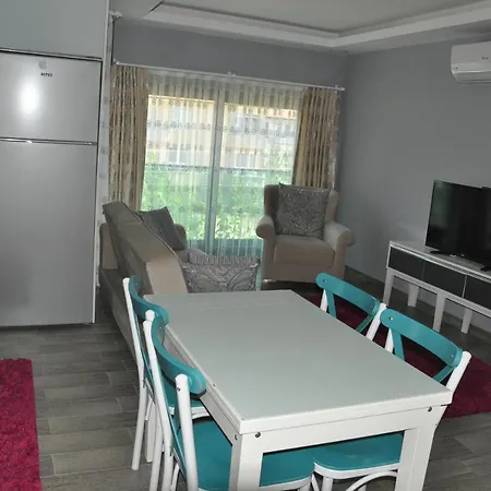 Hotel de apartamente X *