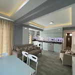 X Aparthotel 4*