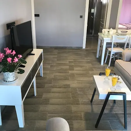 X Apartmanhotel