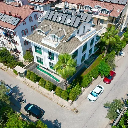 X Apartmanhotel *