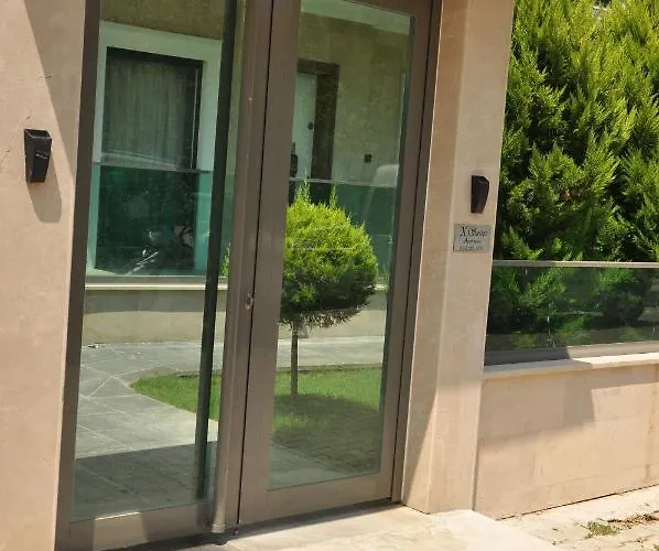 X 4* フェティエ